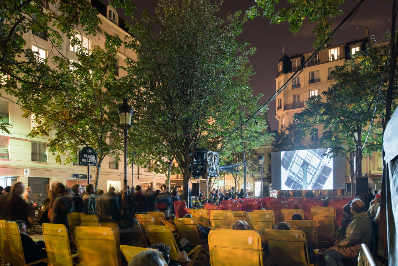 Nuit Blanche 2015 à Paris.